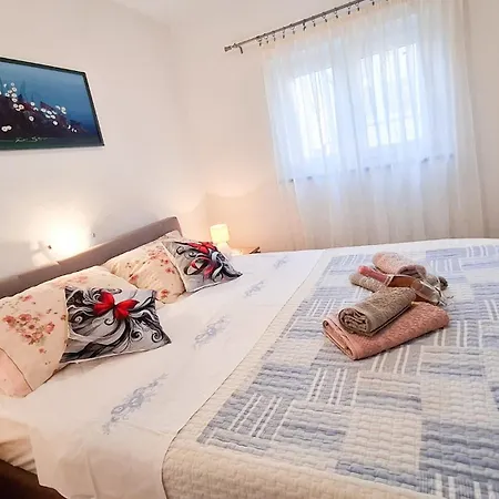 Dubravka ロヴィニ