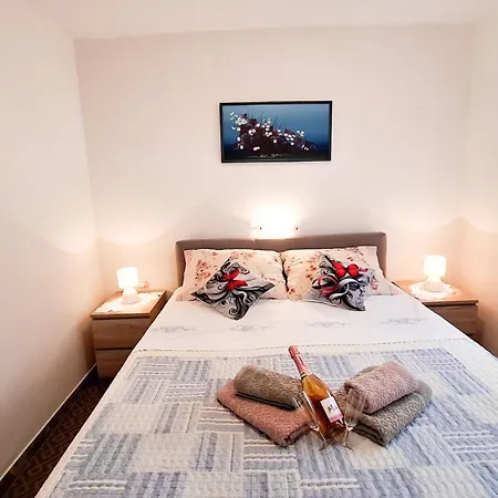 Dubravka アパート *